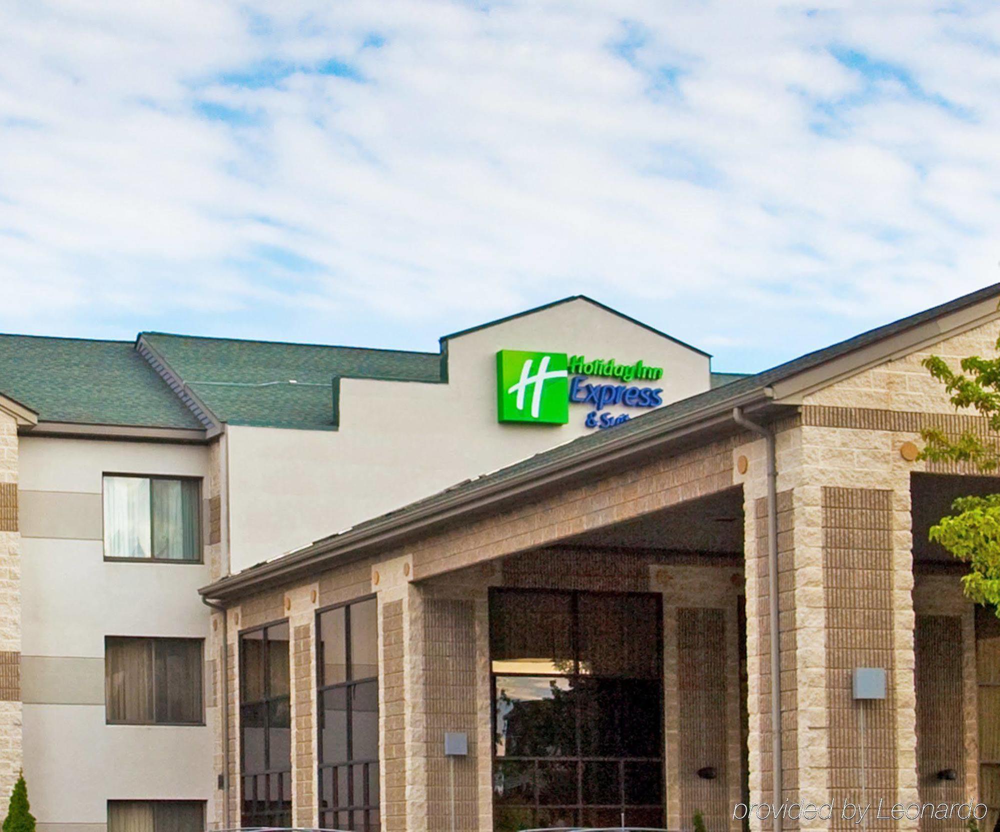 Candlewood Suites Grand Rapids Airport By Ihg Cascade Exterior foto